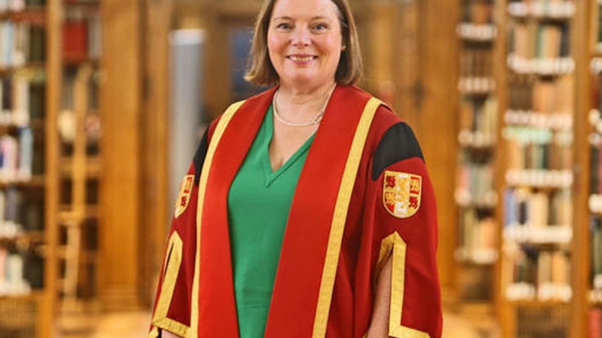 Honorary degree for esteemed actor and screenwriter Joanna Scanlan